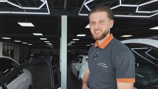 Boetes of helemaal in de prak, Victor verhuurt dure auto's maar dat gaat niet altijd goed