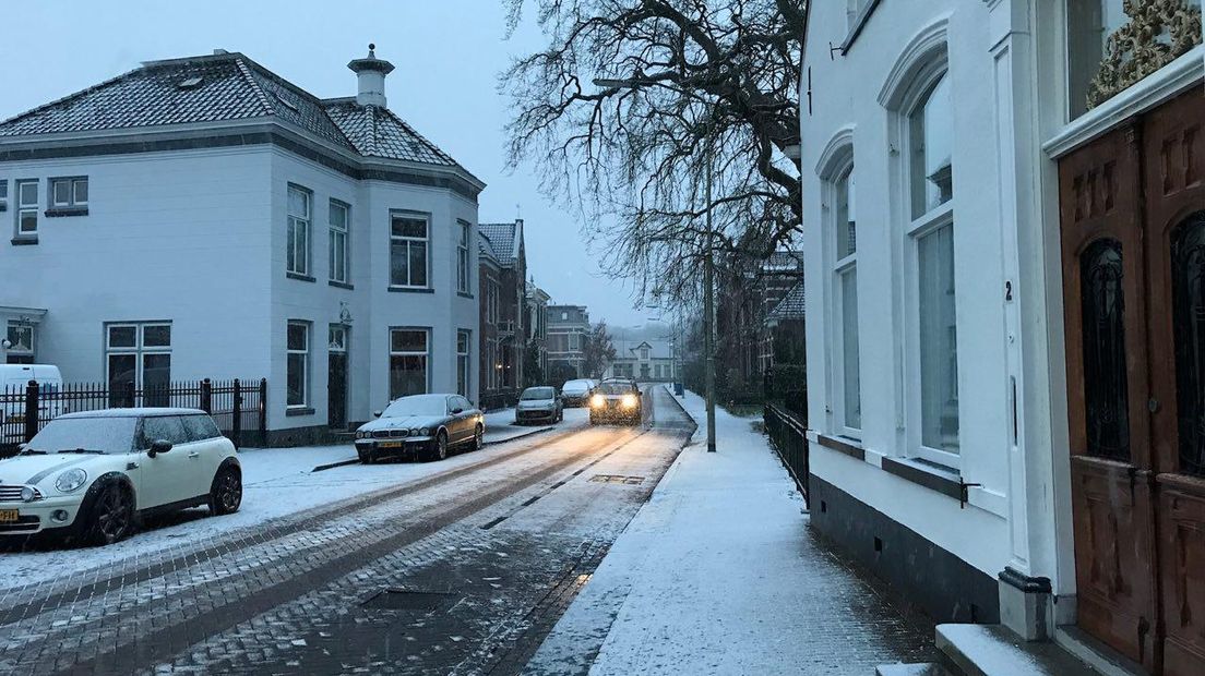 Het kan glad zijn vanwege de sneeuw (Rechten: Marieke Rosier / RTV Drenthe)