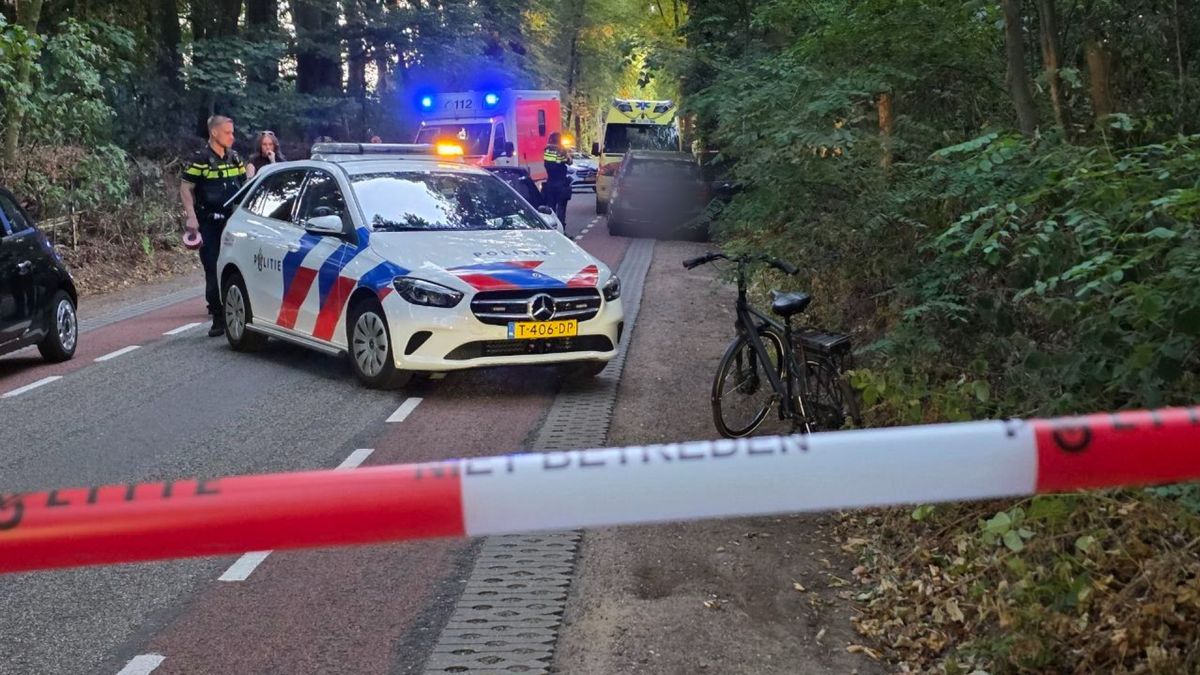 Fietser van achteren aangereden door automobilist die mogelijk onwel werd