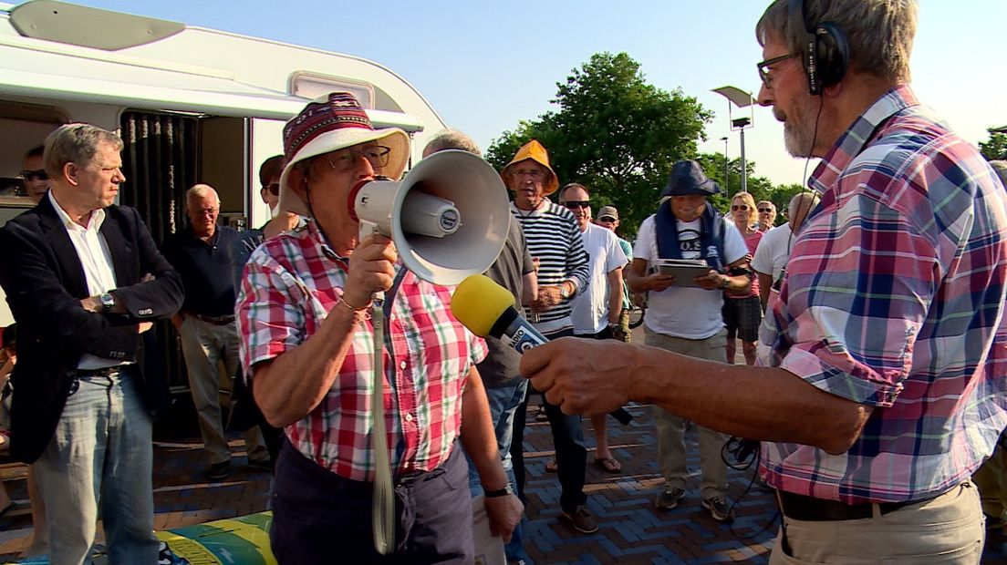 Petitie aangeboden