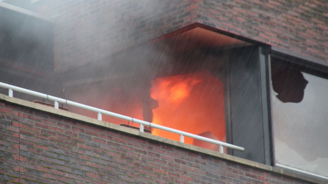 Flatbrand in Meppel (Rechten: Persbureau Wever)