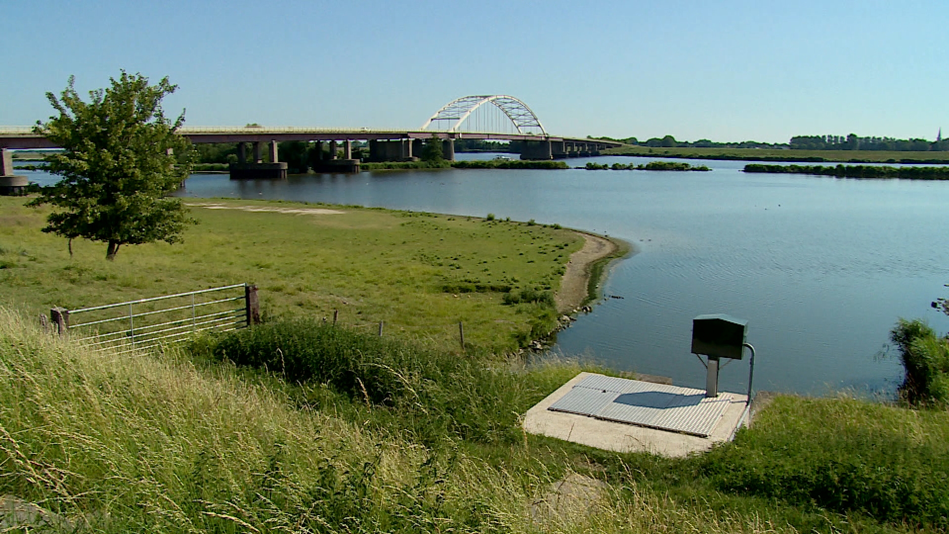 Waterschap en provincie testen extra zoetwater in Rillandse polder tegen droogte
