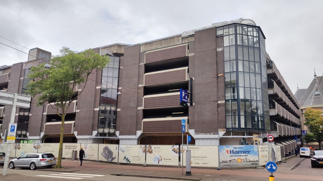De garage wordt nu verbouwd