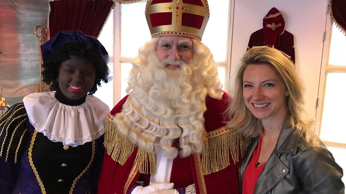 Het is al bijna Sinterklaas, daarom gaat Esther deze week naar 't Pietenhuis in Harderwijk. En er is feest: het grootste paardensportevenement van de Achterhoek, Jumping de Achterhoek viert het eerste lustrum! Dit weekend staan er Olympiërs aan de start en is er een spectaculaire show.