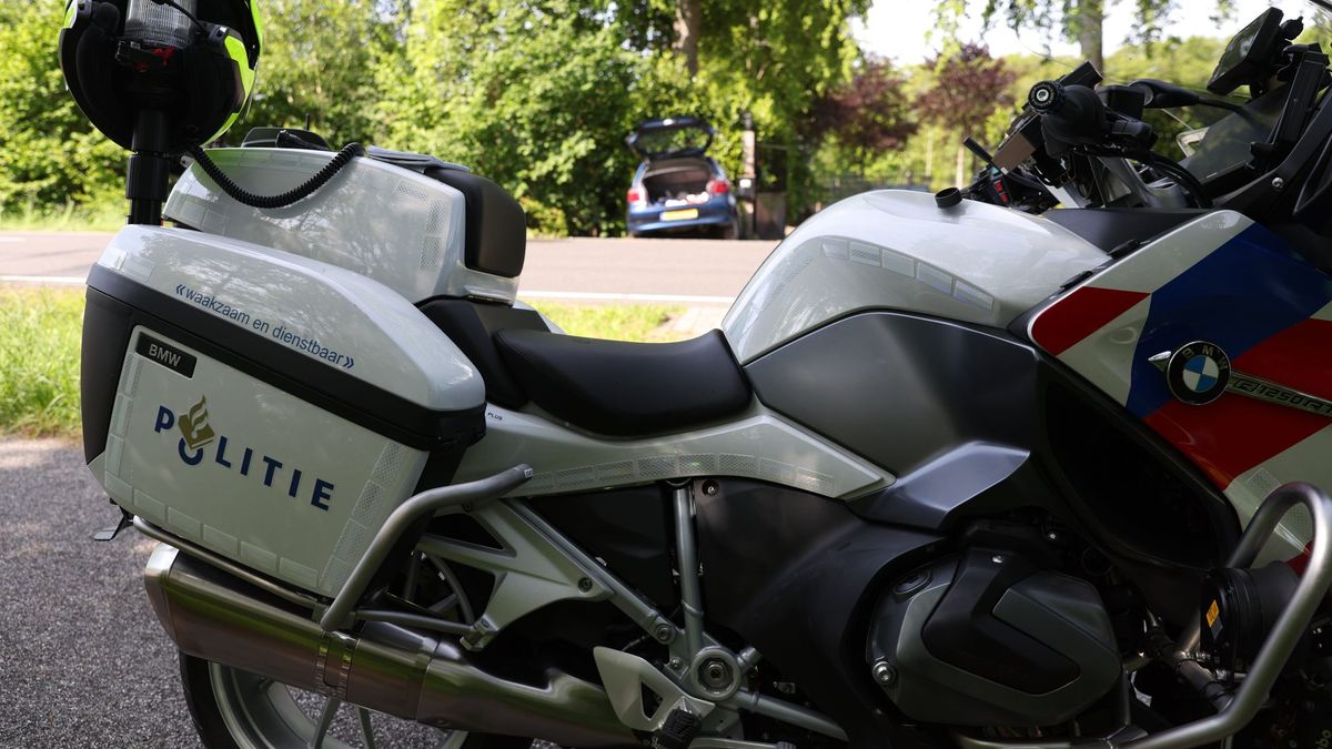 Floris Kayim rukte uit om foto's te maken van ongeluk in Vriezenveen, maar startte met reanimatie sl