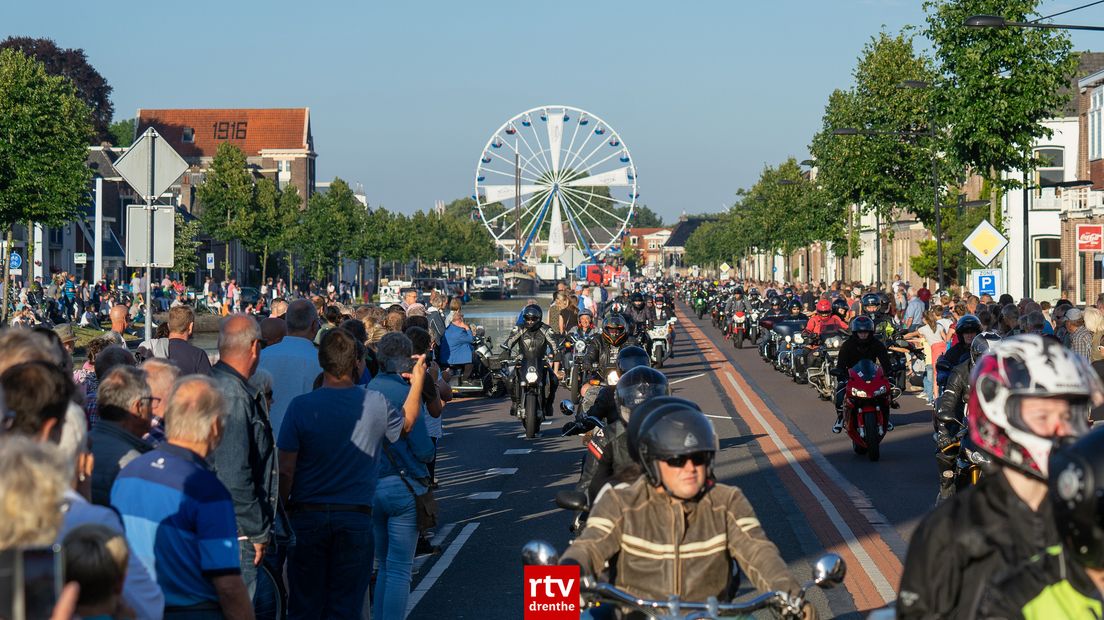 De jaarlijkse TT NightRide vond vanavond weer plaats (Rechten: RTV Drenthe/Kim Stellingwerf)