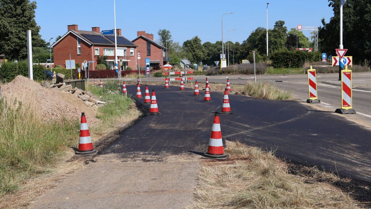 Cruciale rotonde Roosteren maandenlang op de schop
