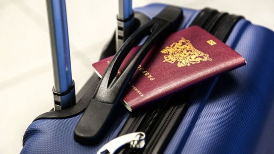 Een nieuw paspoort aanvragen voor vakantie? In deze gemeenten wacht je het langst