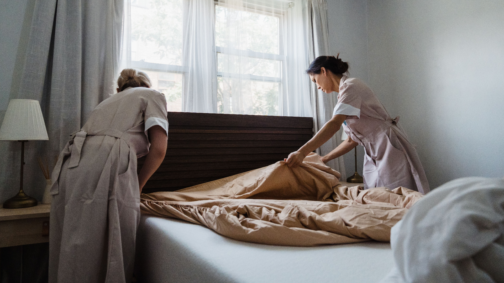 Schoonmaken van een hotelkamer (Foto ter illustratie)
