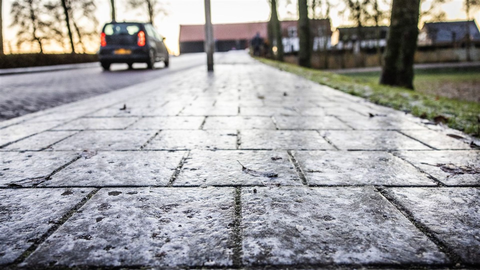 KNMI Waarschuwt: Morgenavond Kans Op Flinke Gladheid - RTV Oost