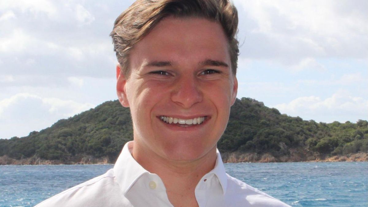 Oliver (18) wordt vandaag de vierde Nederlander in de ruimte 'Hij hoeft alleen te zitten en te Oliver (18) wordt vandaag de vierde Nederlander in de ruimte 'Hij hoeft alleen te zitten en te