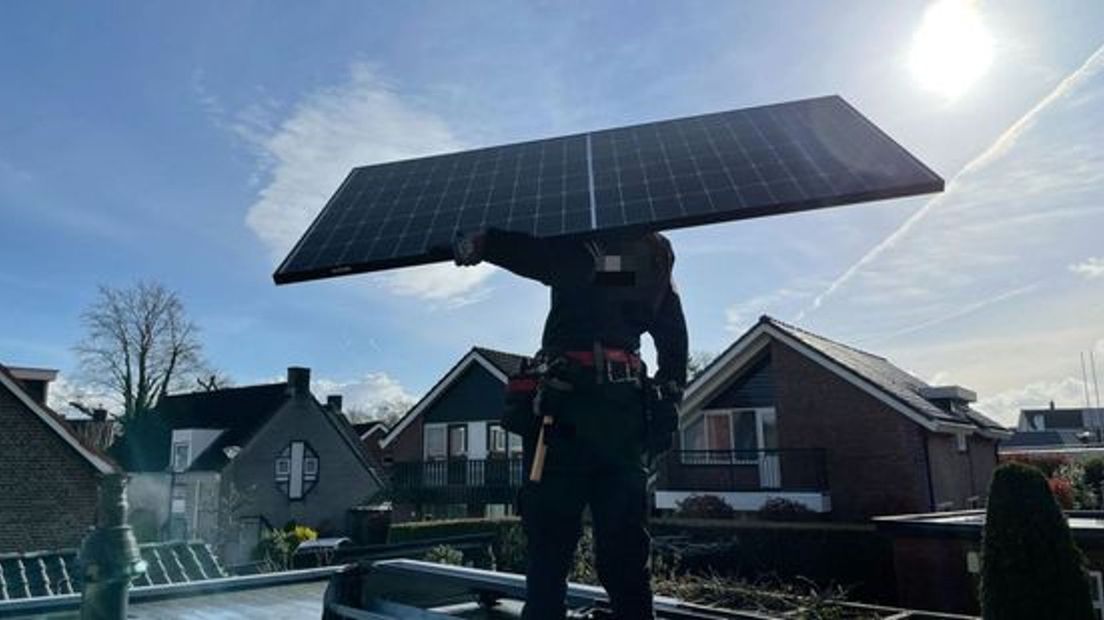 De installateur van zonnepanelen uit Oldenzaal ging de afgelopen week failliet.