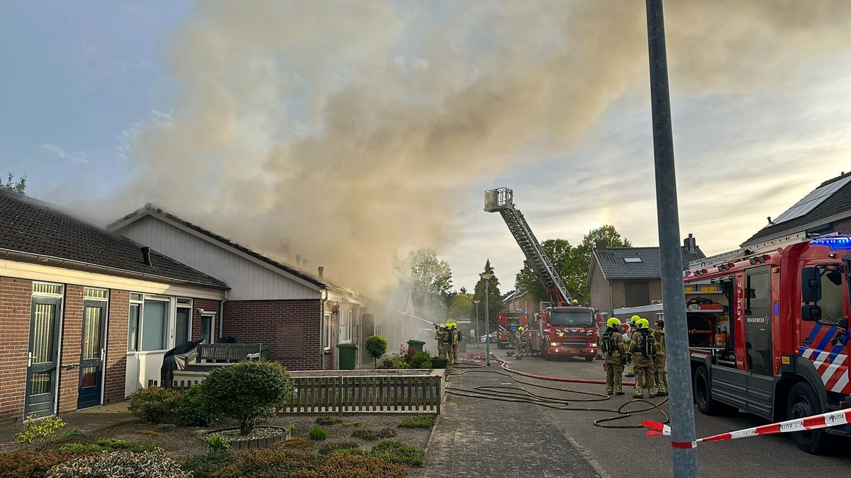 Flinke schade door uitslaande brand in woning Swartbroek