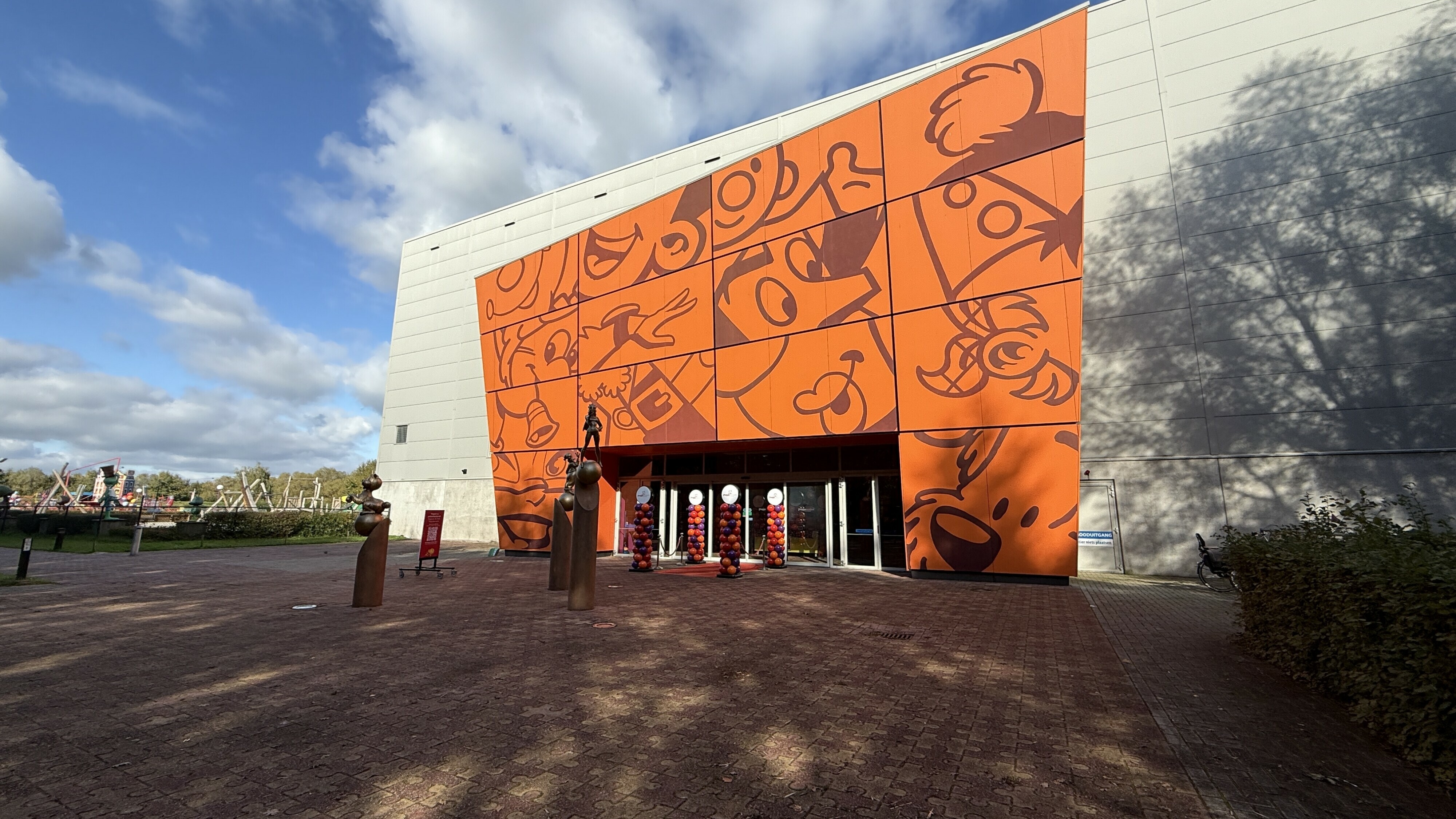 Stichting stelt dat Plopsa discrimineert: 'Iedereen moet op een gelijkwaardige manier kunnen genieten van een dagje uit'