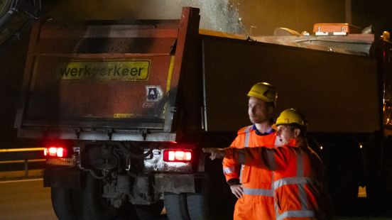 Provinciale weg vier avonden en nachten op rij dicht, verkeer moet 30 kilometer omrijden Nieuws