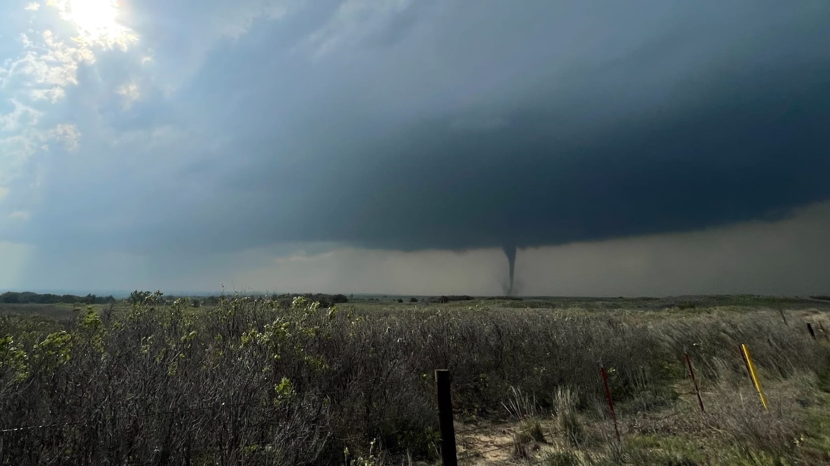 Tjitske bij de tornado's