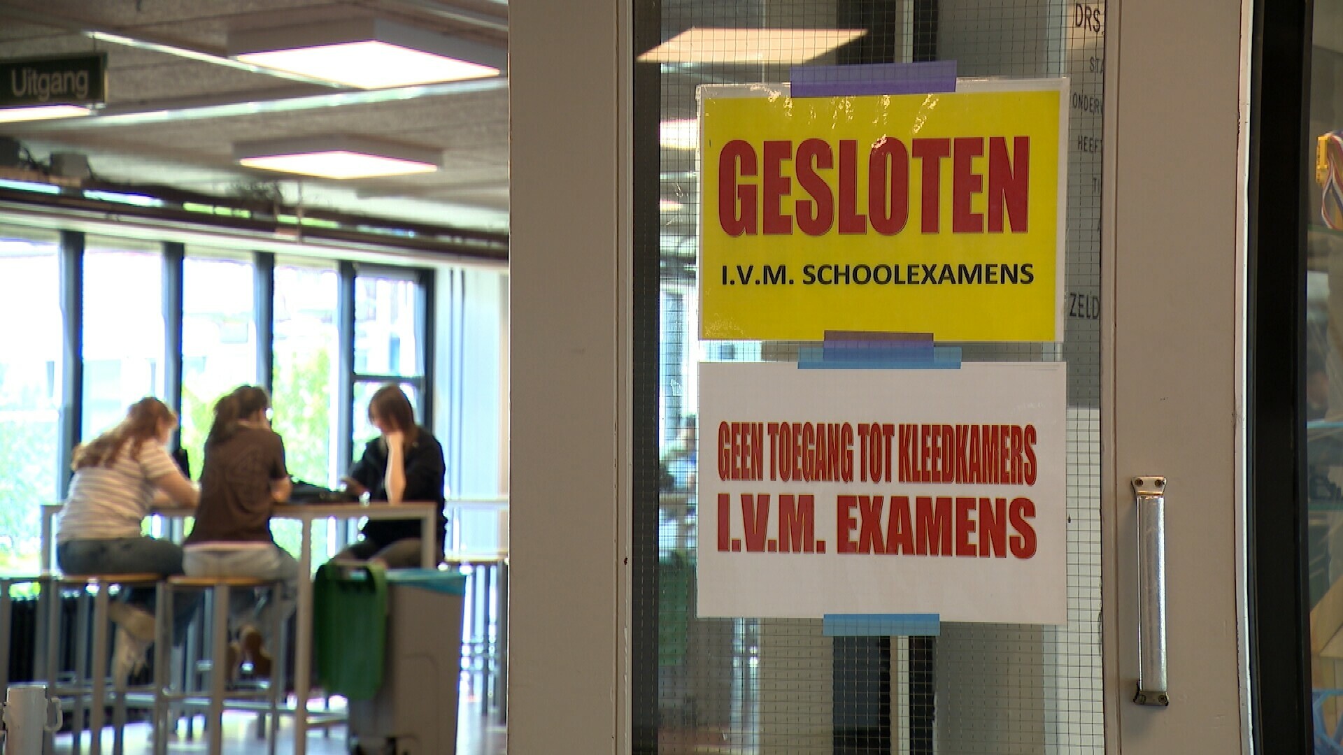 Slapeloze nacht, trillende handjes, stress en buikpijn: de eindexamens zijn weer begonnen