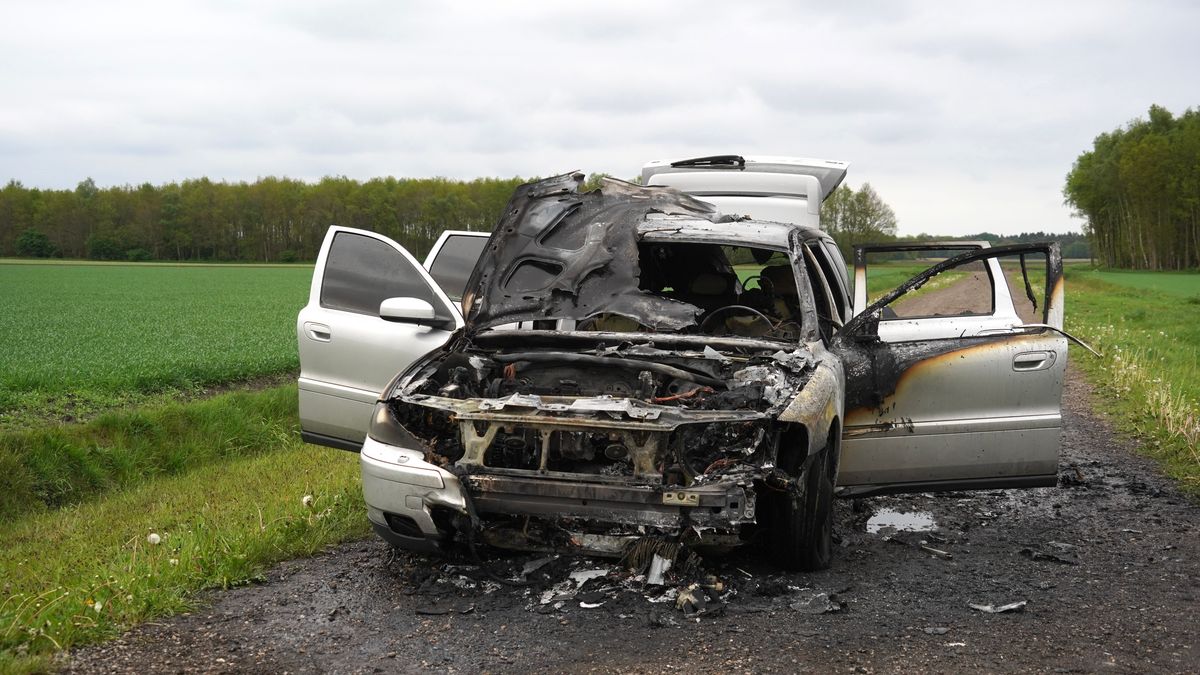 Auto uitgebrand in Smilde