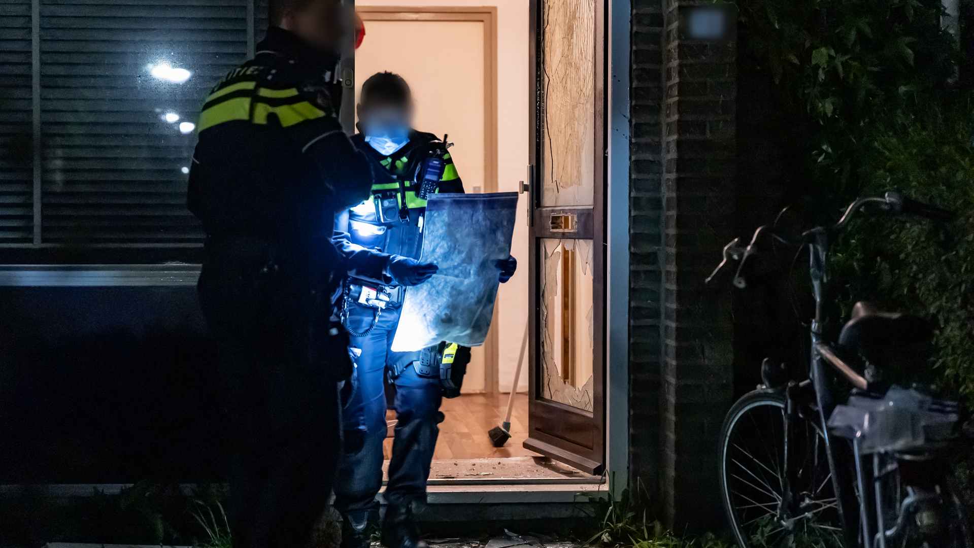 De woning in Spijkenisse waar in de nacht van dinsdag op woensdag een explosie plaatsvond, is per direct gesloten