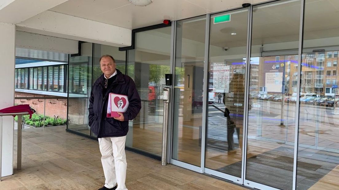 René Beunders meldde zich op 8 oktober voor een verhoor bij het politiebureau in zijn woonplaats Enschede