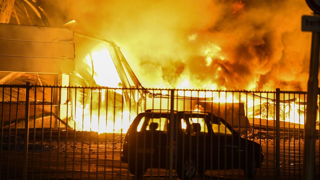 Meer dan twintig bedrijven hebben schade opgelopen door de brand