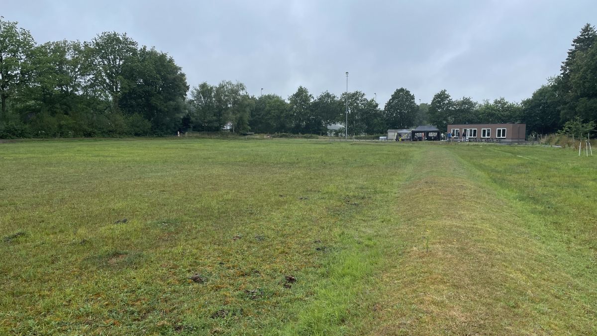 IJsvereniging Hollandscheveld baalt van zachte winters en zet zinnen op betonbaan