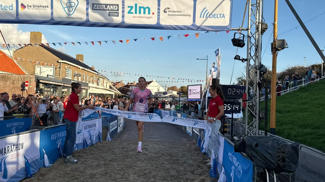 De eerste finishers van de Ladiesrun