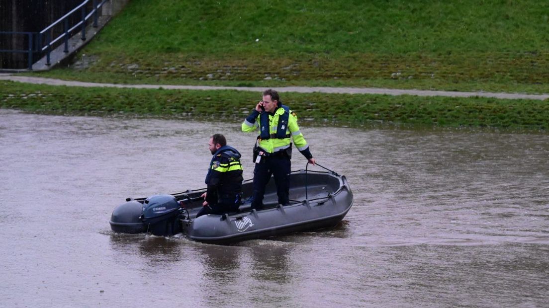 Politie doet onderzoek in Delfzijl