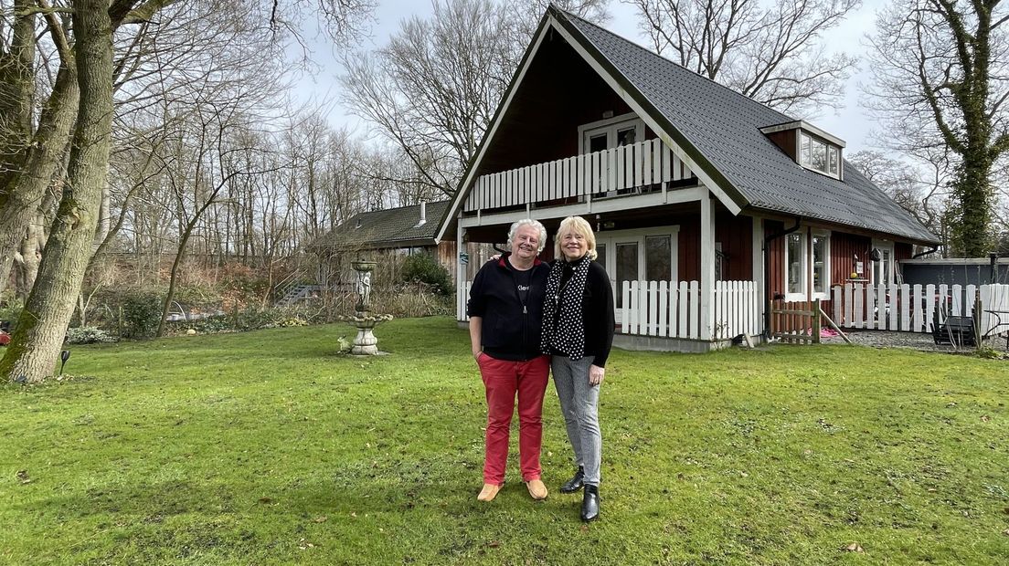 Arend en Wilma Huizinga willen dolgraag in hun vakantiehuis wonen