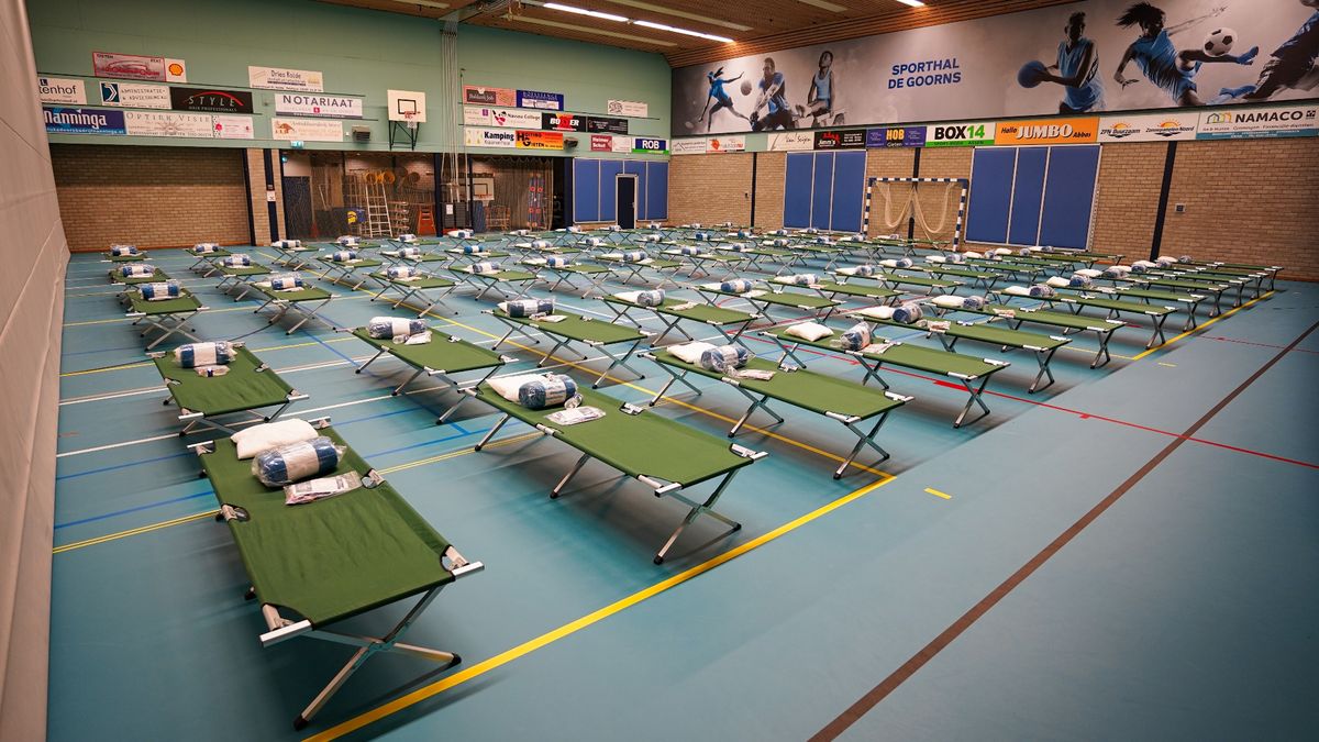 Nachtopvang opnieuw naar Gieten • Tachtig asielzoekers sliepen in 2e Exloërmond
