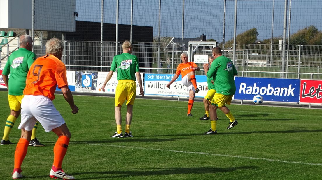 Er wordt gestreden op het voetbalveld