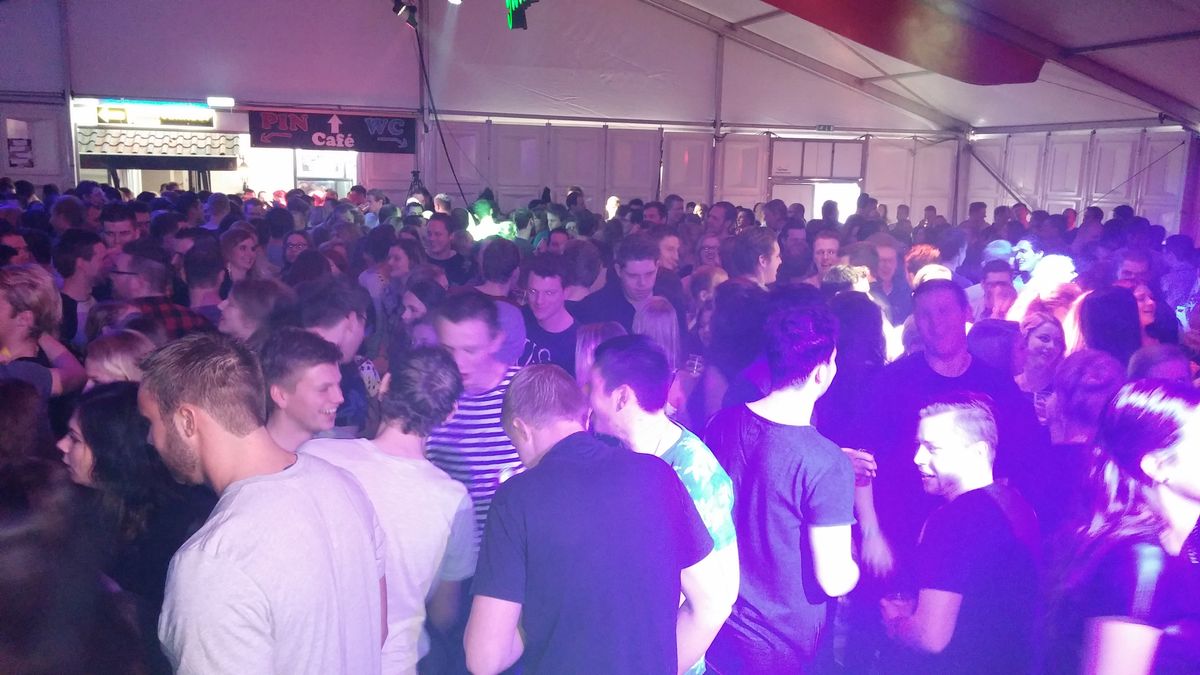 4000 jongeren naar afterparty in Megchelen