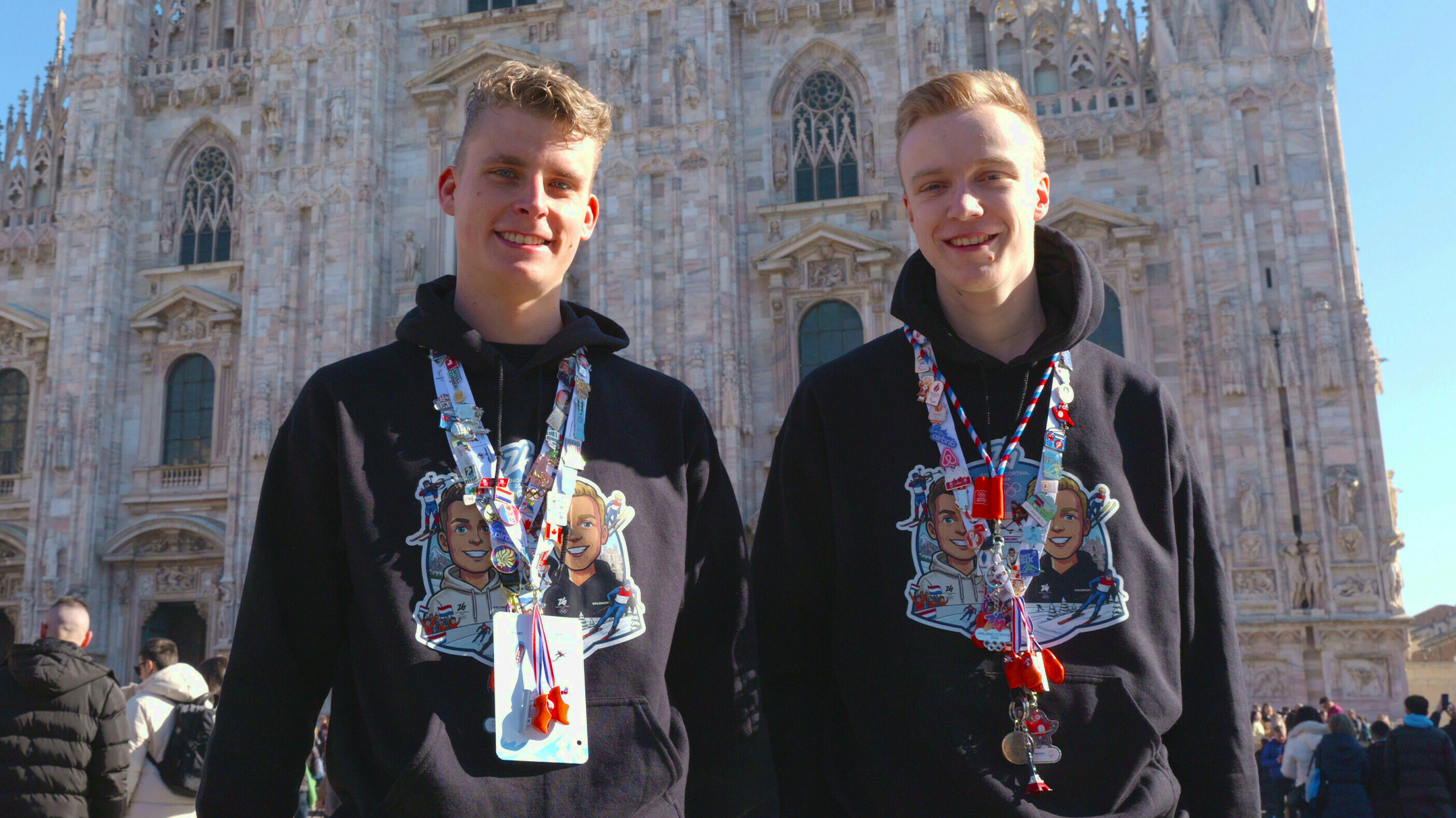 Jesse (út Jorwert) en Bauke (út Hilaard) foar de Duomo yn Milaan