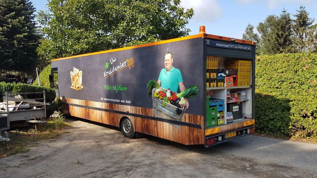 De supermarkt op wielen, de SRV-man en nog langer geleden de melkboer... je ziet ze bijna niet meer. En in Hierden is het na zaterdag ook afgelopen. Dan doet Ydo Nijdam voor het laatst zijn ronde. 'Dat wordt wel even slikken', zegt de rijdende kruidenier.