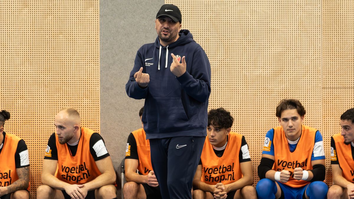 Succescoach Benhammou is dicht bij derde landstitel op rij: 'Ik daag iedereen maximaal uit'