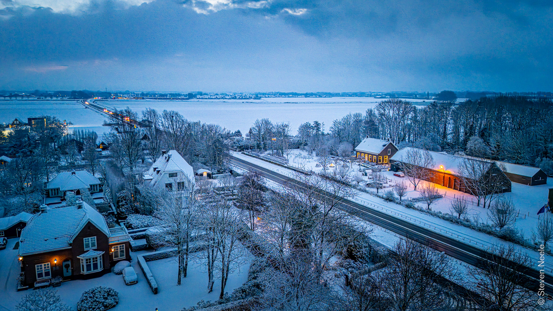 LIVE: Zeeland kleurt wit door sneeuw, KNMI geeft code oranje