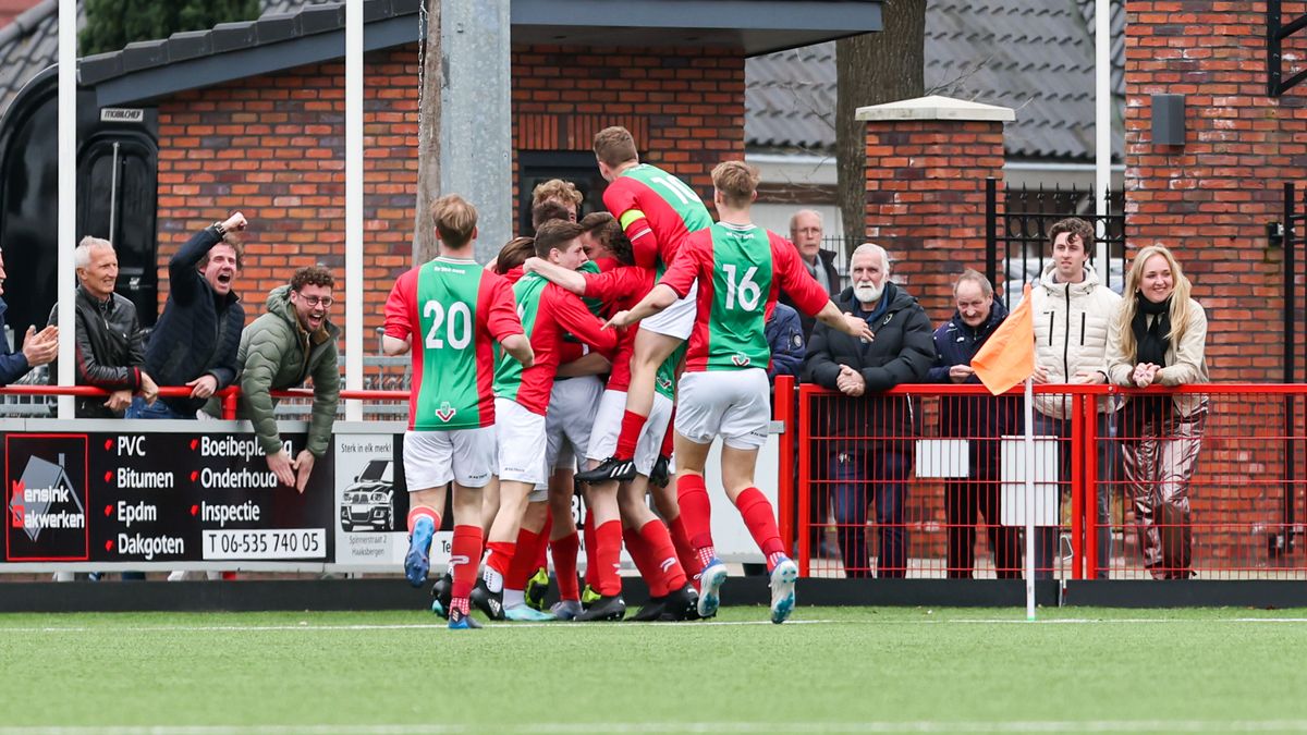 Uitslagen zondagvoetbal: Luctor et Emergo neemt koppositie over, knap punt Sportclub Overdinkel