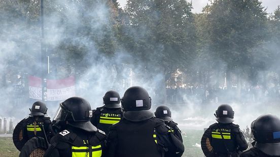 Politie doet uitgebreid onderzoek naar rellen - Team West