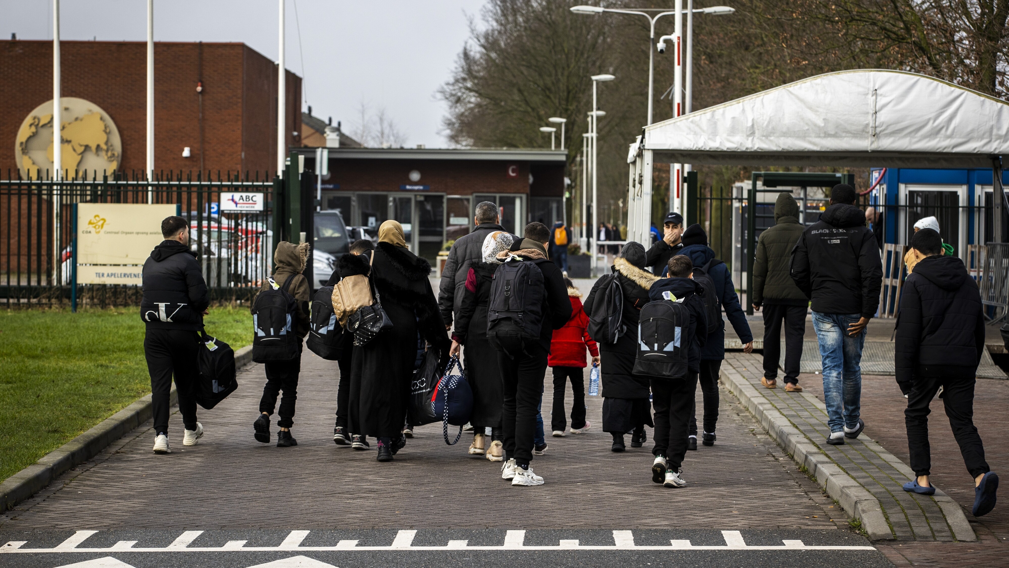 Speciale Opvang Overlastgevende Asielzoekers Ter Apel In Pauzestand Na ...