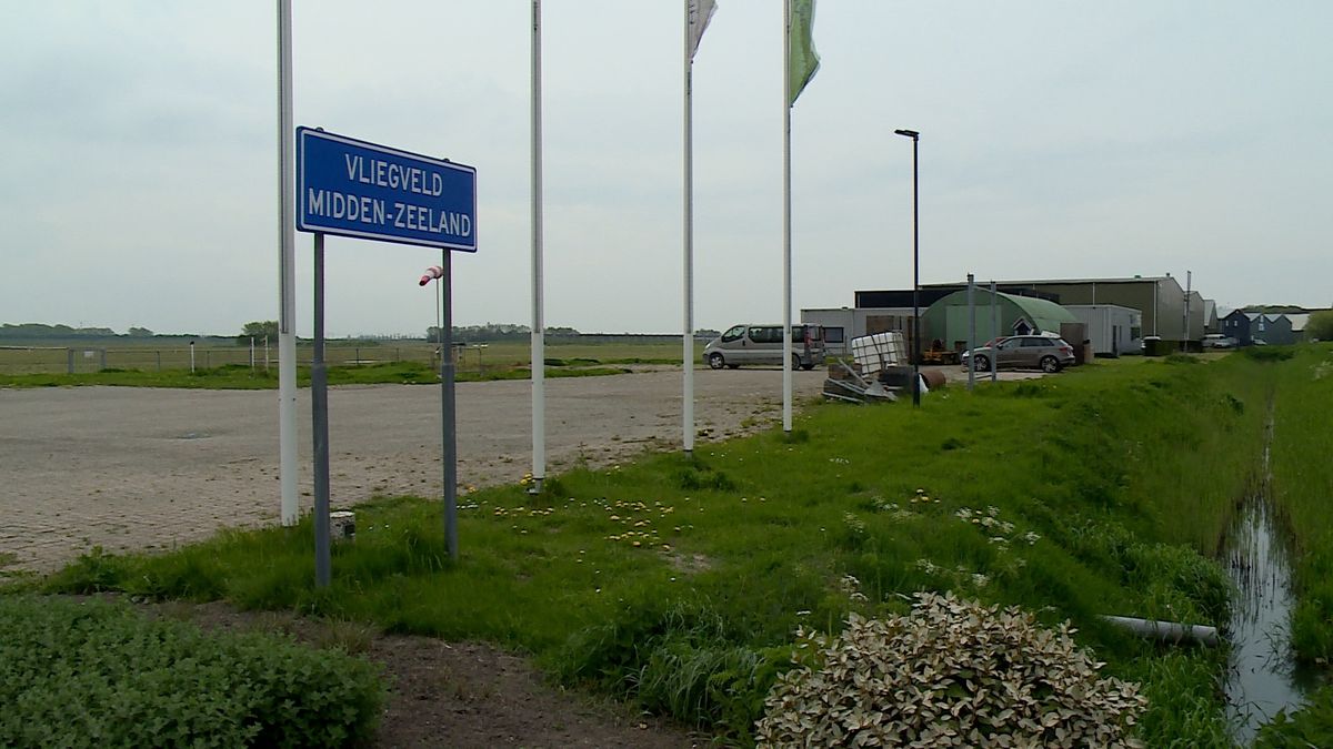 Verkoop waterpark en draaien landingsbaan 'onverstandig en ontoelaatbaar'