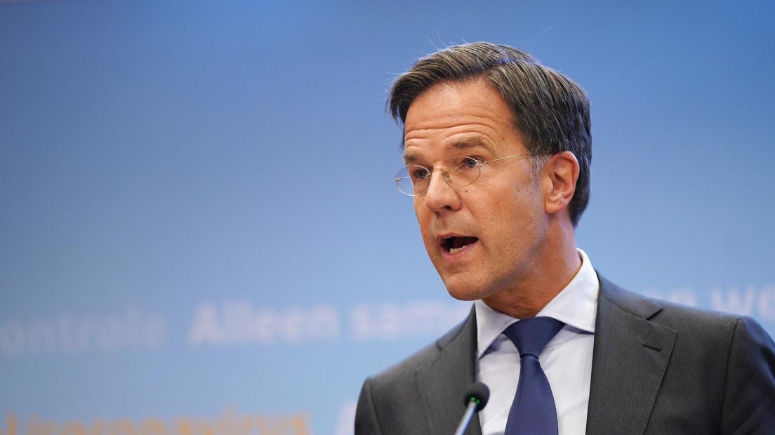 Mark Rutte tijdens de persconferentie