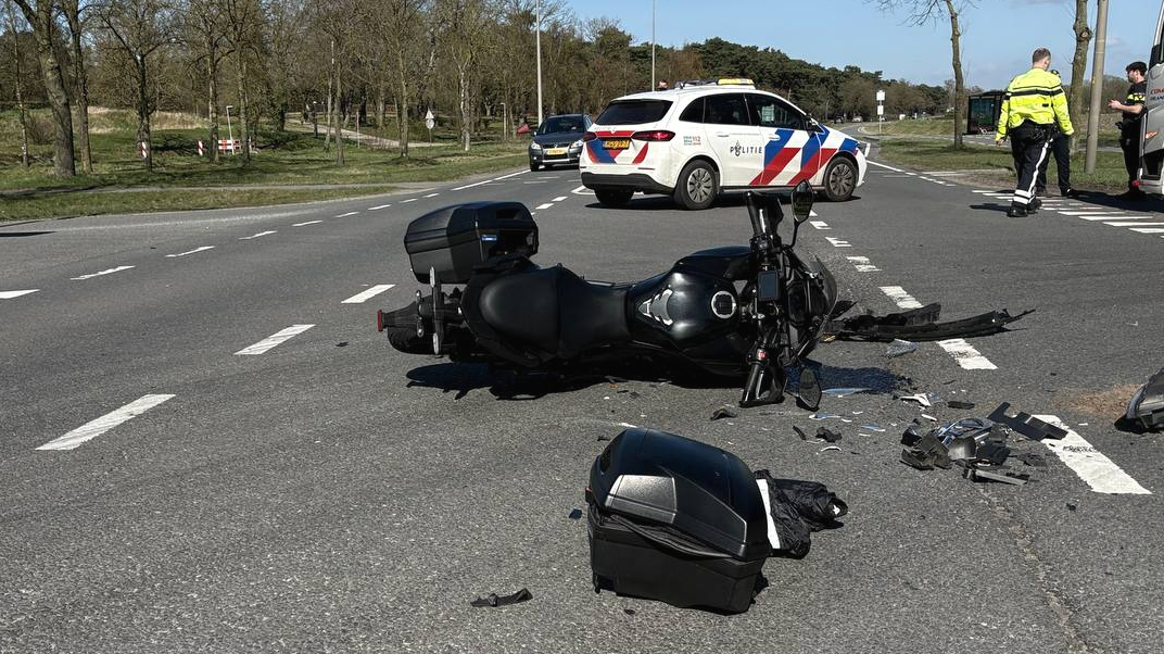 Motorrijder gewond bij aanrijding in Sibculo.