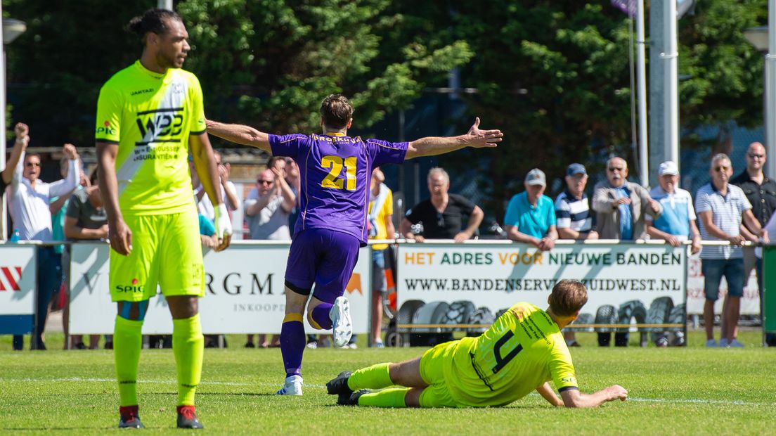 Hoek uitgeschakeld voor promotie naar Tweede Divisie