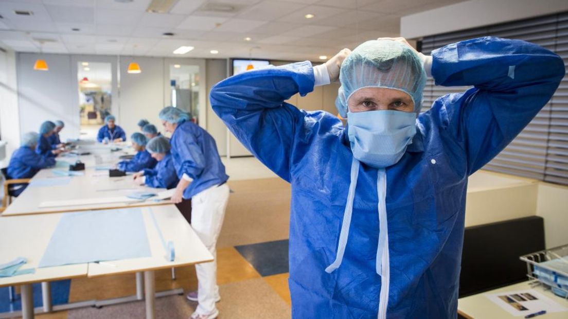 Ziekenhuis Rijnstate voert mondkapjesplicht in.