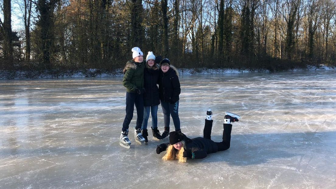 Leerlingen van het Esdal College in Borger gingen ook schaatsen