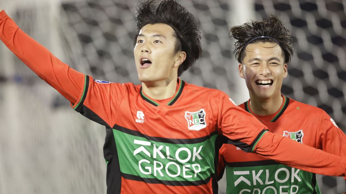 Koki Ogawa viert een doelpunt