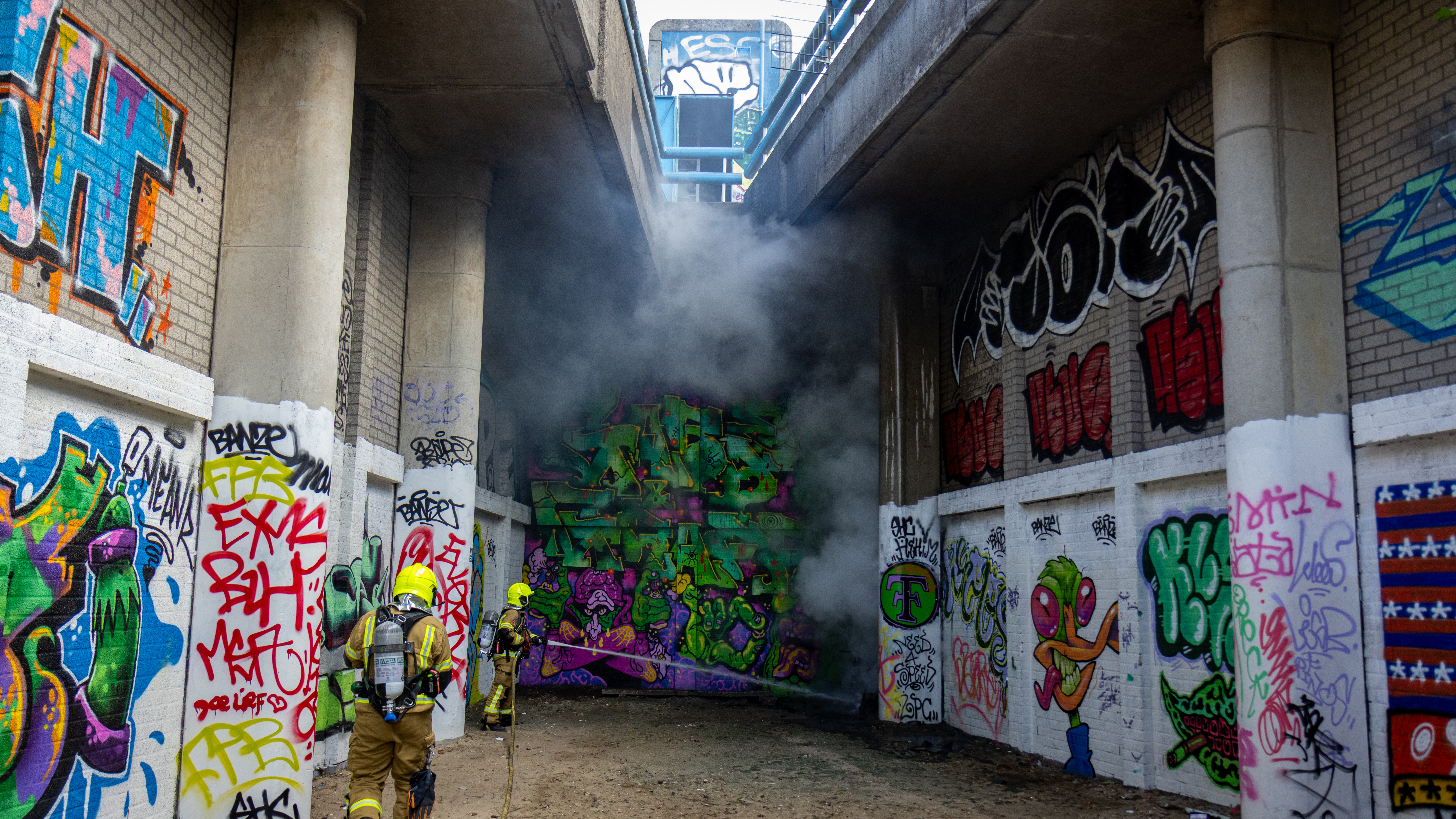 Rookoverlast door een brandende scooter