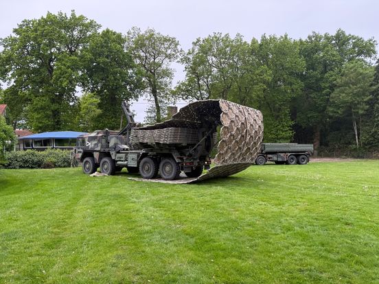 Militairen schieten Borger Beweegt te hulp: 'Mama is heel trots daarboven'
