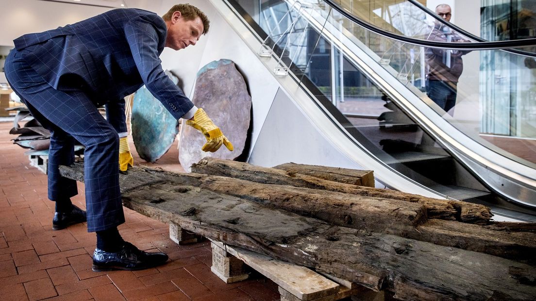 Eeuwenoud hout is afkomstig uit een scheepswrak uit 1536