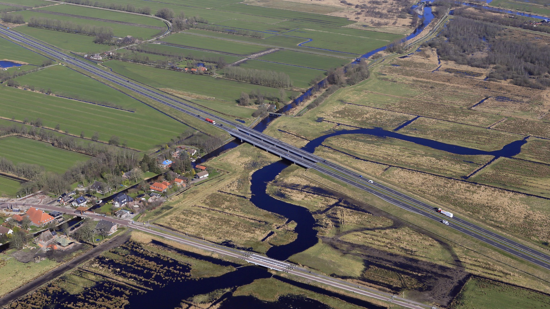 'Stielslakken binne net nedich by oanlis diken lykas Sintrale As'